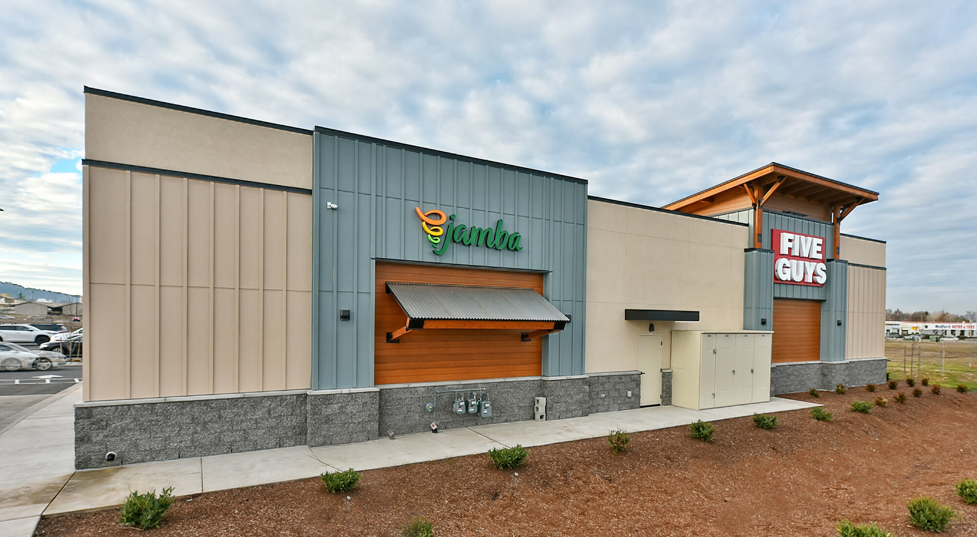 Multi-Tenant Commercial Build