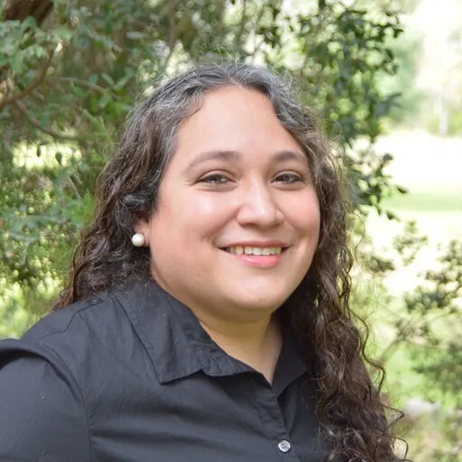 Sara, a Designity content writer.