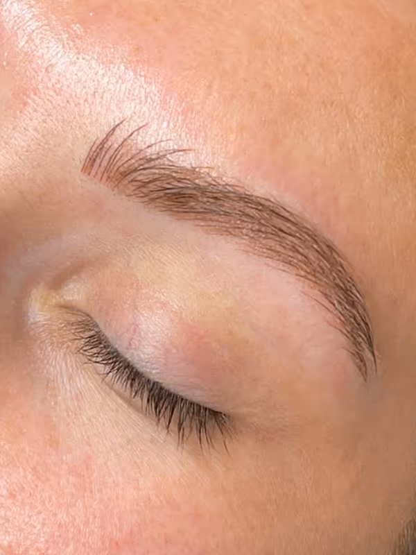 CAMILLE_MICROBLADING_PERMANENTMAKEUP