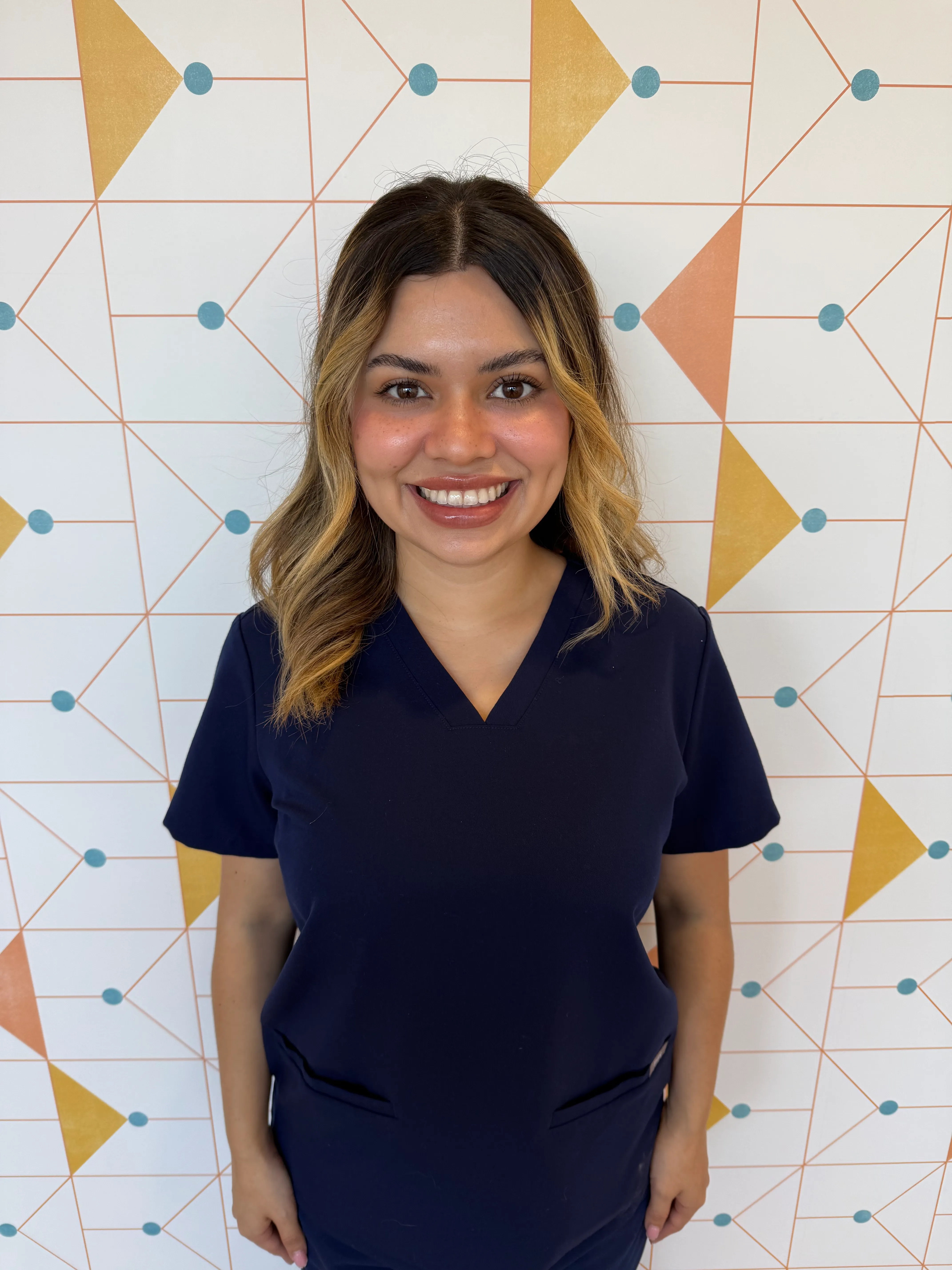 Jaky in front of the wall