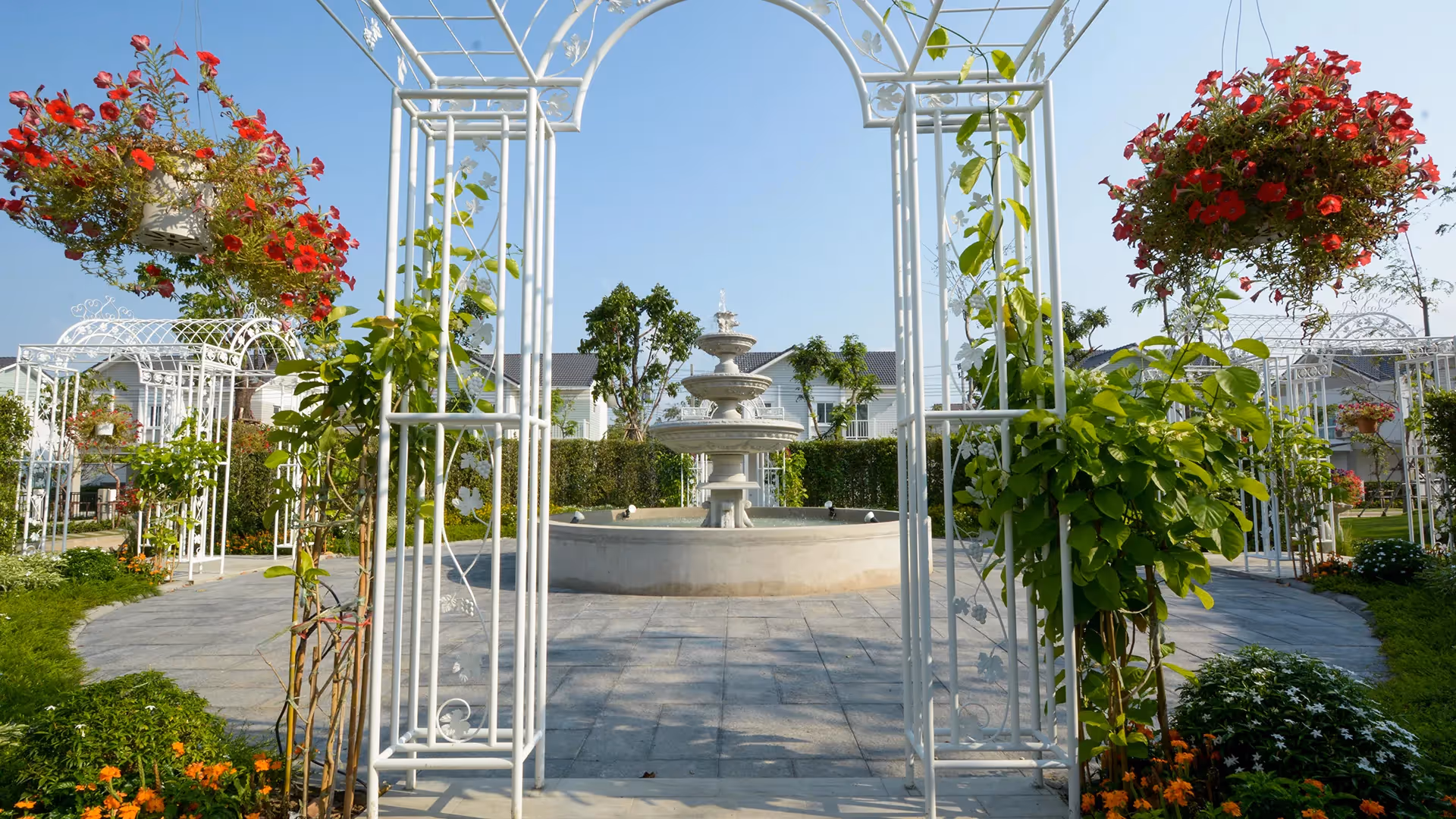 สวนส่วนกลาง บ้านเดี่ยว อิคอนเนเจอร์ พระราม 2 - เทียนทะเล