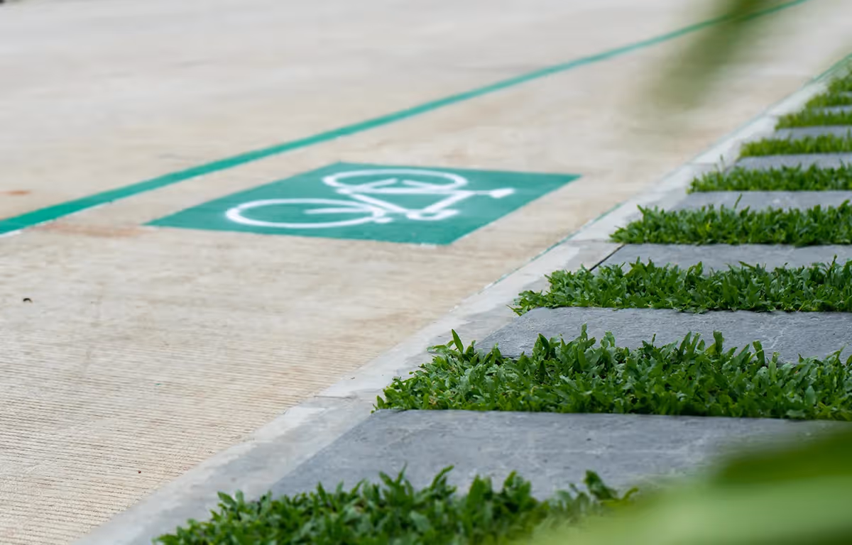 BIKE LANE เลนเฉพาะสำหรับขี่จักรยาน ท่ามกลางพื้นที่สีเขียว โครงการซิตี้เซนส์ ดอนเมือง - สรงประภา