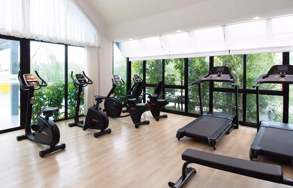 Fitness ห้องออกกำลังกายพร้อมอุปกรณ์ครบครัน ทาวน์โฮมซิตี้เซนส์ พลัส พระราม 2 - ท่าข้าม