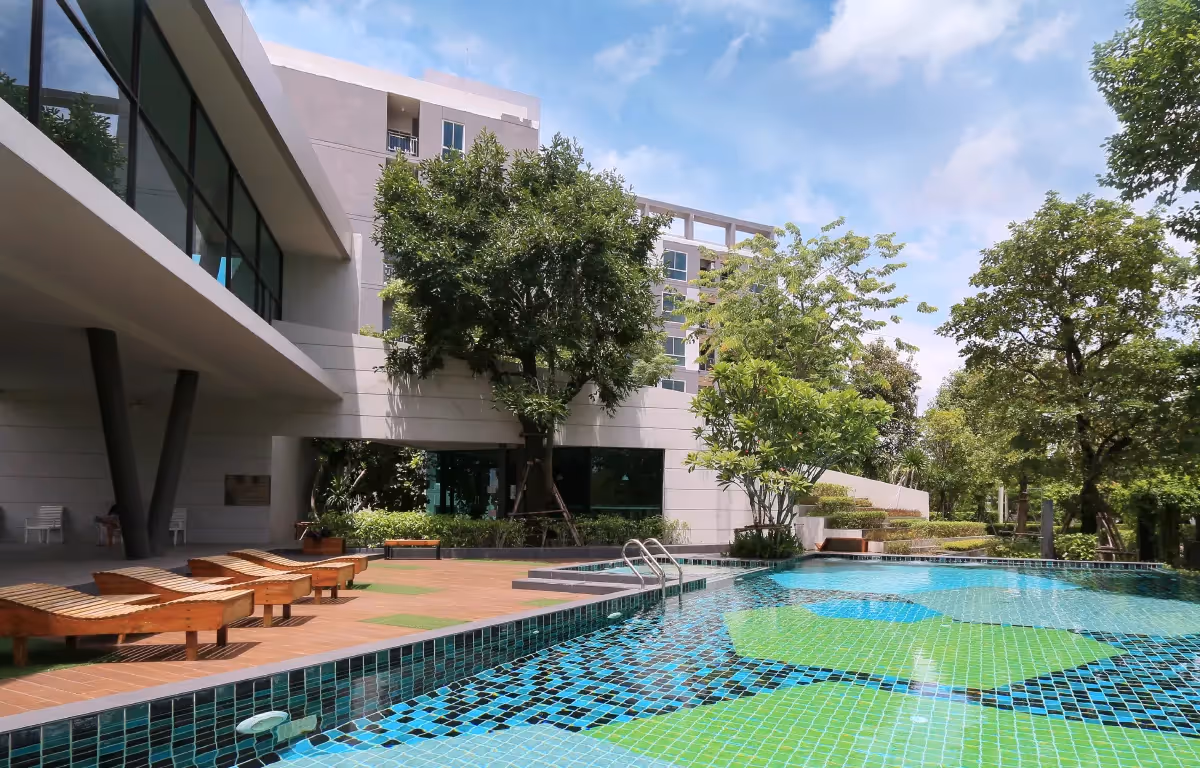 O2 CLUB สระว่ายระบบเกลือ และ Fitness ขนาดใหญ่ คอนโด ศาลายา