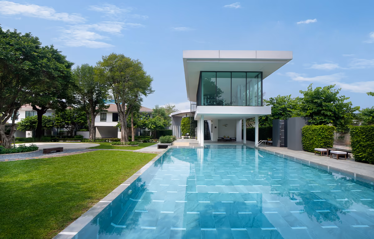 SWIMMING POOL สระว่ายน้ำระบบเกลือ แยกสระเด็ก สระผู้ใหญ่