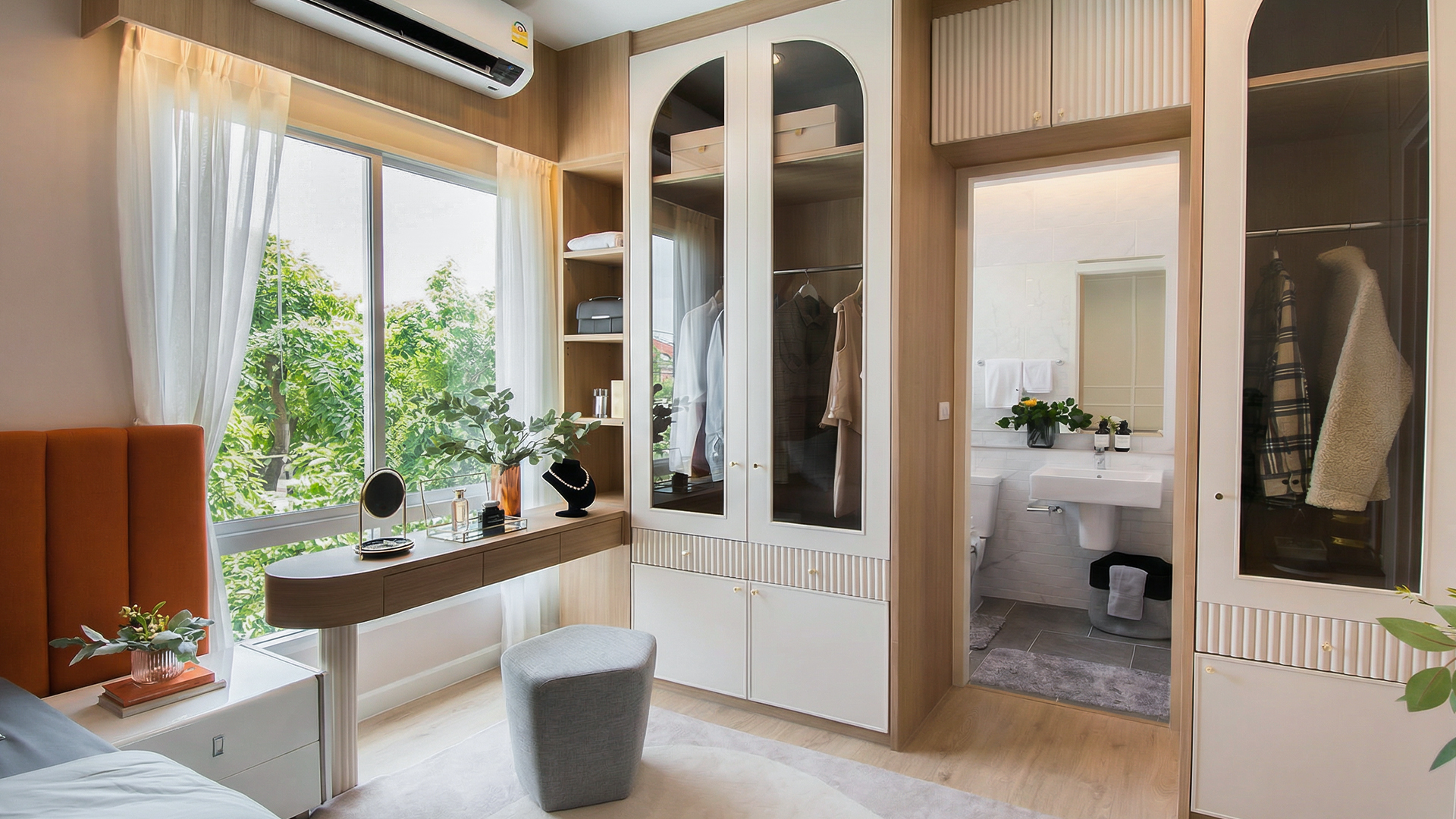 Master Bedroom ตกแต่งสไตล์โมเดิร์นโทนสีเขียวและสีเทา ทาวน์โฮมซิตี้เซนส์ พลัส พระราม 2 - ท่าข้าม