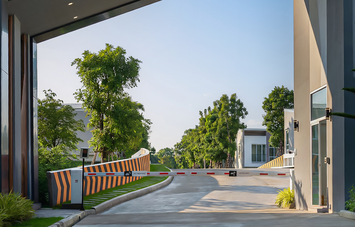 SECURITY ระบบรักษาความปลอดภัยตลอด 24 ชม.พร้อม CCTV บริเวณทางเข้า-ออก โครงการซิตี้เซนส์ พลัส พระราม 2 - ท่าข้าม