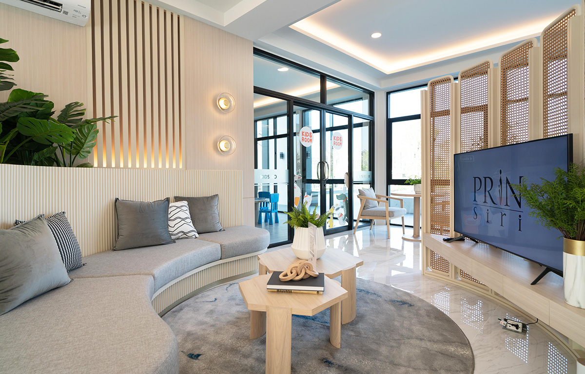 CO-WORKING SPACE สามารถมานั่งอ่านหนังสือ ทำงาน พร้อมรับวิวสระว่ายน้ำ