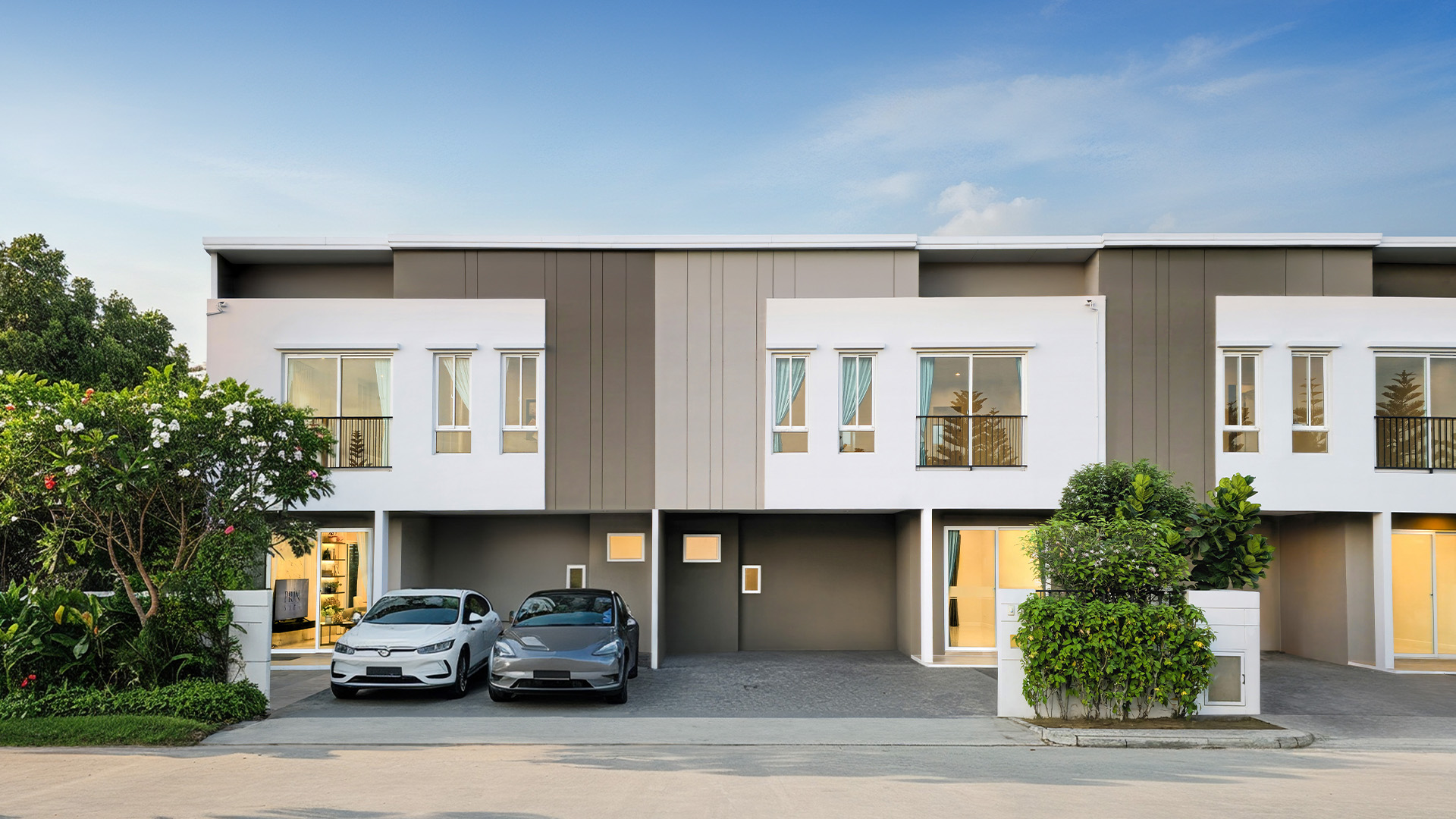 ซิตี้เซนส์ ราชพฤกษ์ - 345 ทาวน์โฮมวิวทะเลสาบพร้อมส่วนกลางสุดอลังการขนาดใหญ่กว่า 6 ไร่