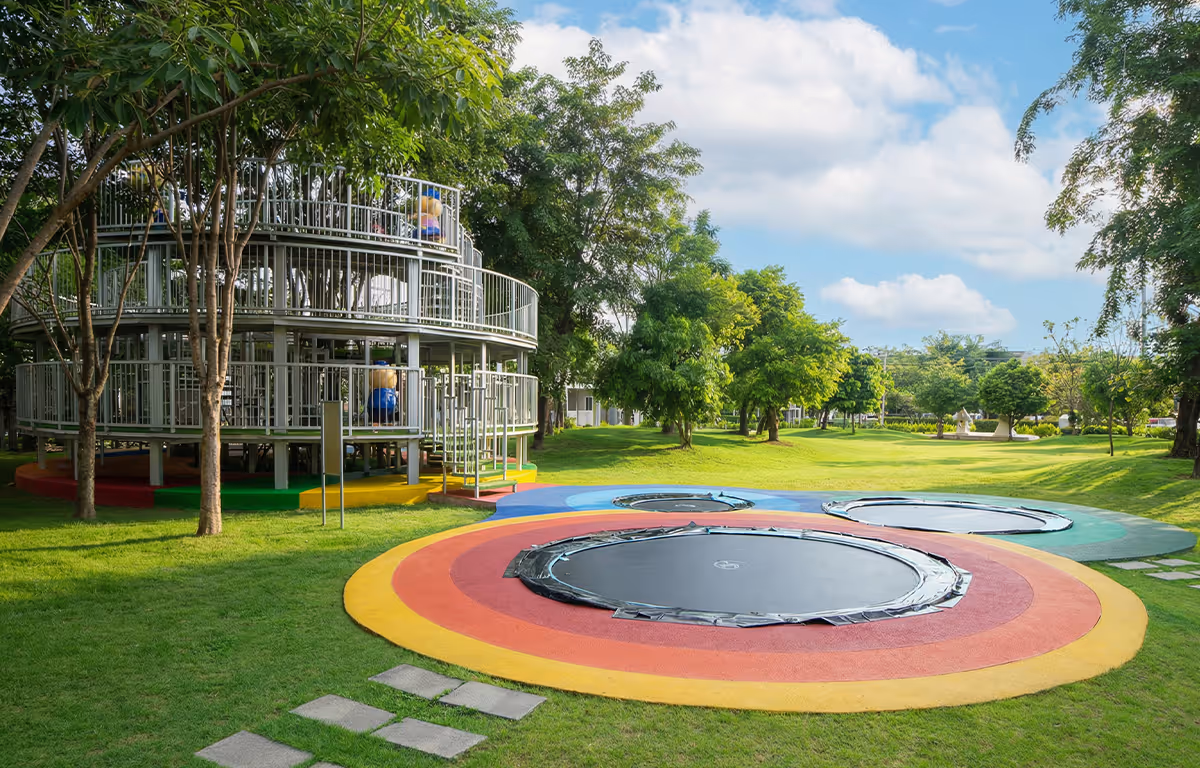 RING AROUND A TREE สนามเด็กเล่นล้อมรอบต้นไม้ใหญ่ ทาวน์โฮม สาย 5