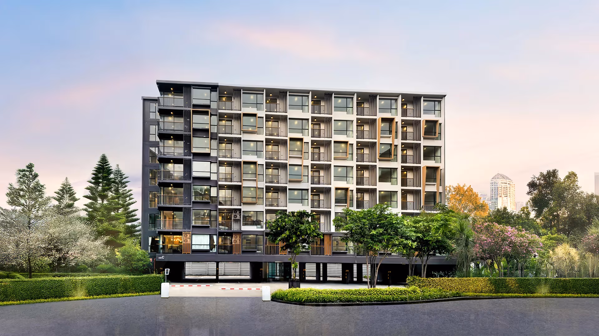 PREMIUM CONDO LOW RISE PRIVATE SOCIETY ONLY 11 UNITS PER FLOOR
