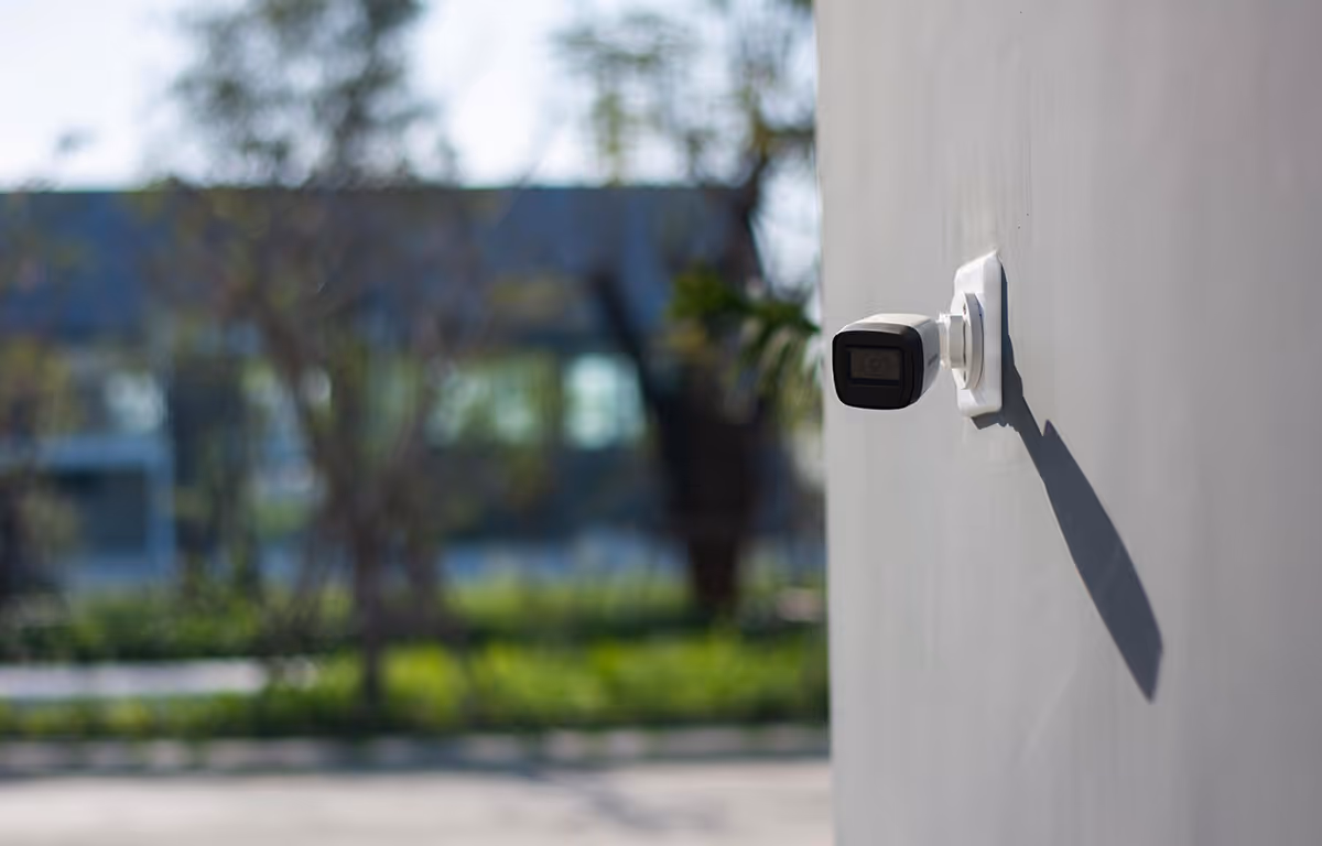TOTAL SECURITY ระบบรักษาความปลอดภัยตลอด 24 ชม. พร้อม CCTV บริเวณทางเข้า-ออก