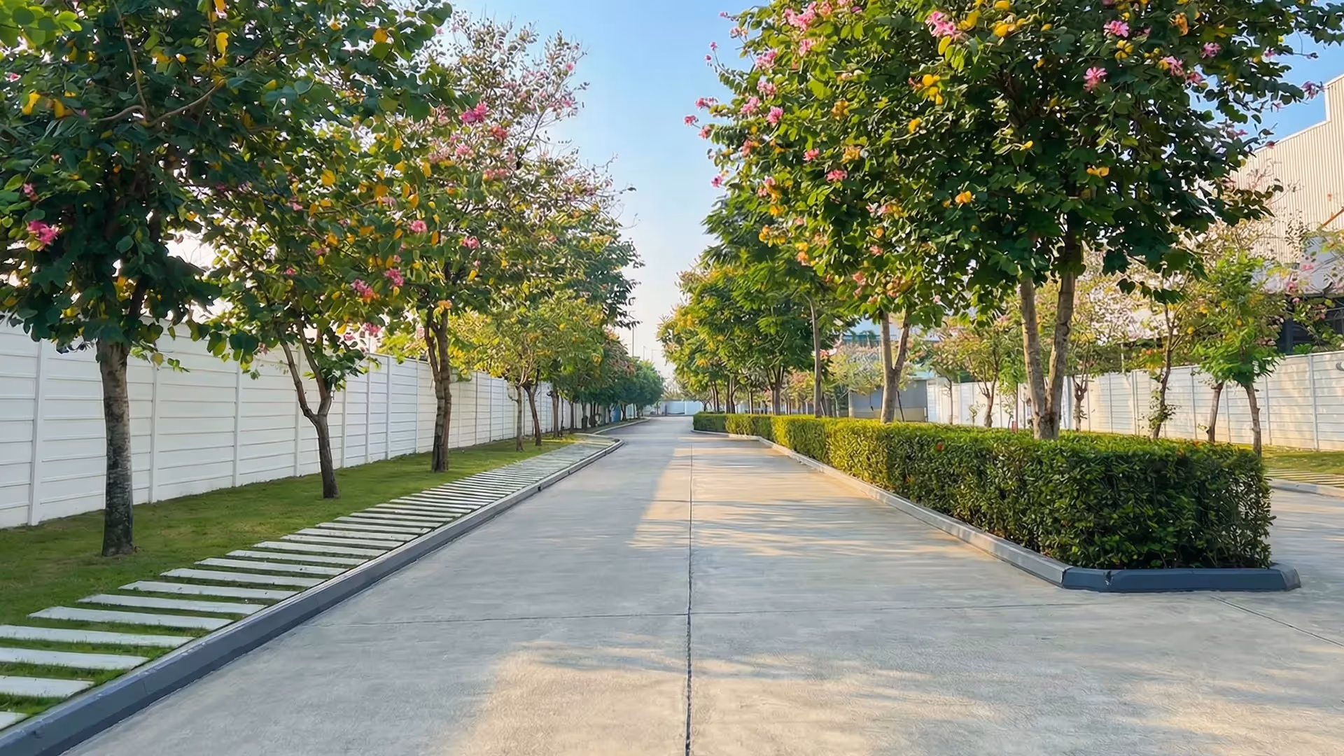 ห้องทำงานหรือห้องอเนกประสงค์ชั้น 1 ในทาวน์โฮม ฟอร์เร่ ปิ่นเกล้า - พุทธมณฑล สาย 5