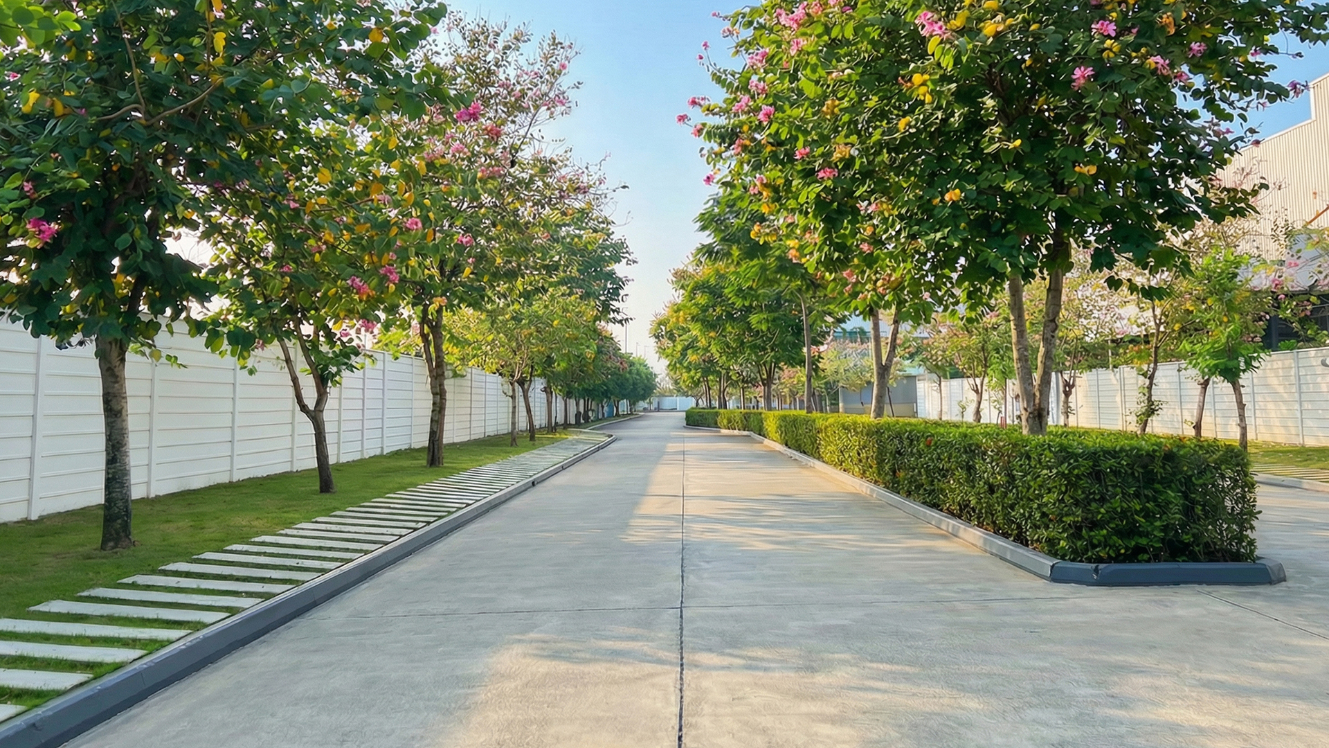 ห้องทำงานหรือห้องอเนกประสงค์ชั้น 1 ในทาวน์โฮม ฟอร์เร่ ปิ่นเกล้า - พุทธมณฑล สาย 5