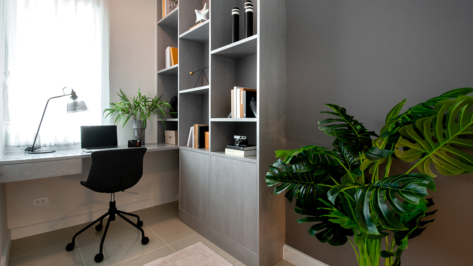 สระว่ายน้ำและสวนในโครงการทาวน์โฮม ซิตี้เซนส์ ดอนเมือง - สรงประภา