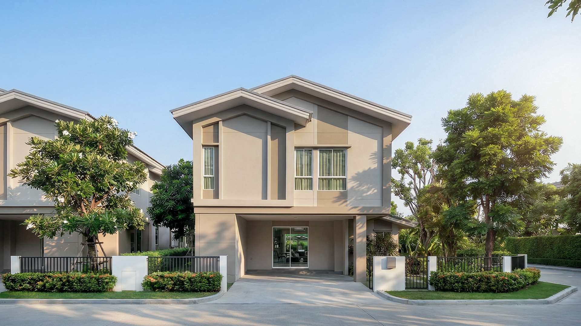 บ้านเดี่ยว สาย 5 สไตล์โมเดิร์น ฟังก์ชัน 5 ห้องนอน ดีไซน์โปร่ง โล่ง พร้อมส่วนกลางสุดอลังการกว่า 2 ไร่