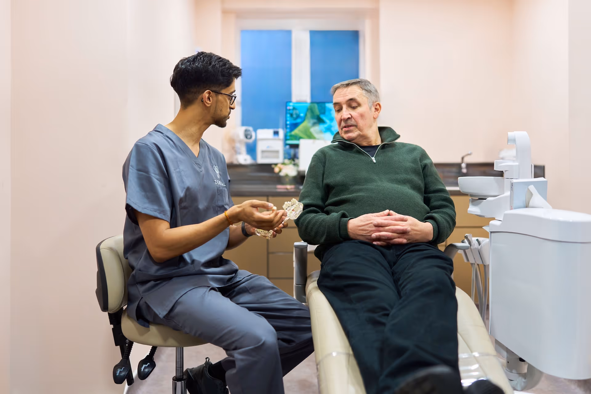 What Happens When You Arrive at Our Earl's Court Dental Clinic?