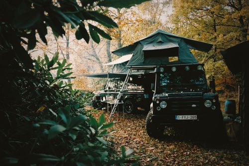 Een winterse wildkampeerlunch in de Kempen