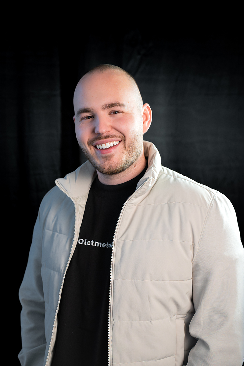 Headshot de Charles Hackman