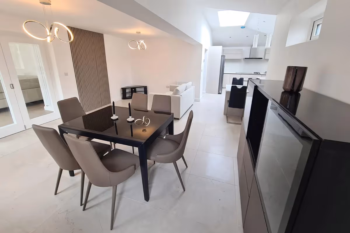 Communal home with wow factor