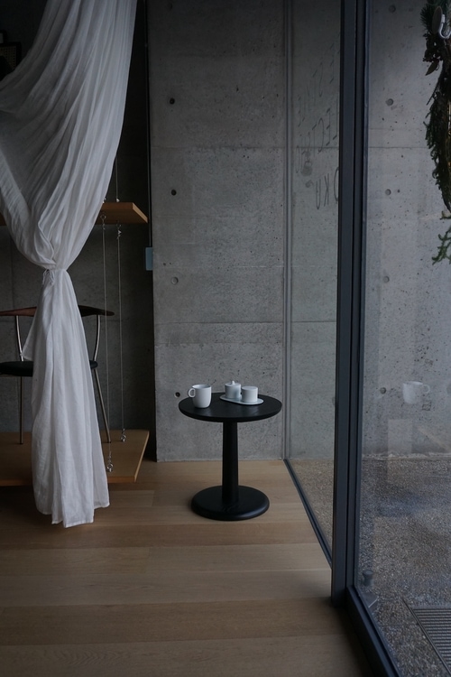 Pon Side Table / Model1290 / Oak Black Lacquered