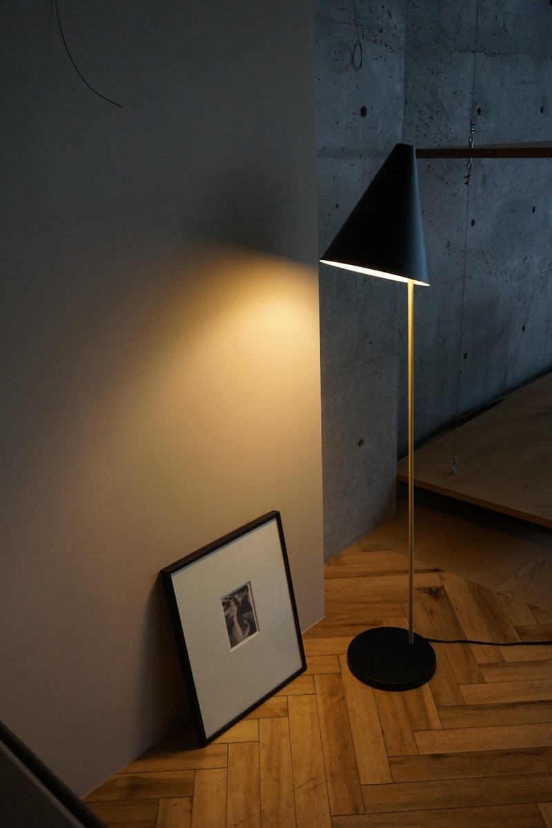 MOSAIK FLOOR 250 / Black