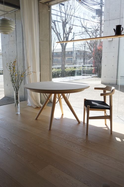 PP75 φ120 Table / Ash Soap