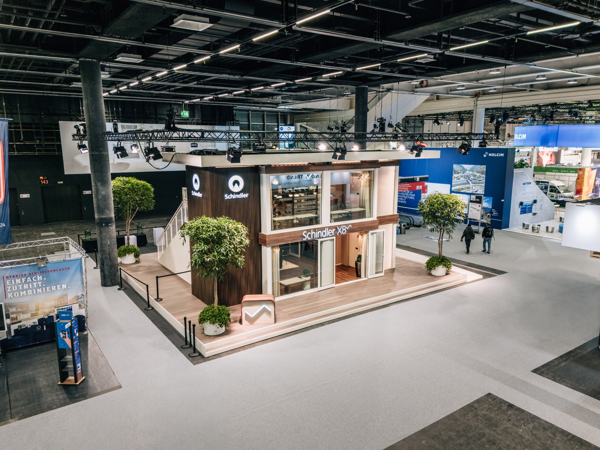 Messe-eventarchitektur-Messestand-AIDA