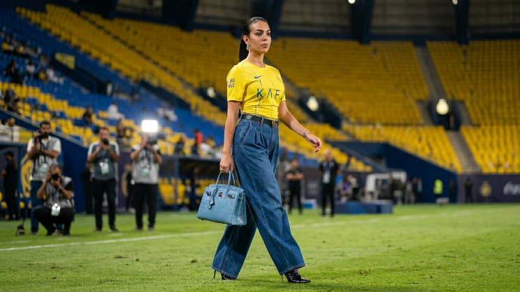 Georgina Rodriguez outfit para la cancha
