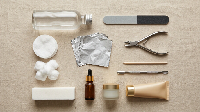 Materiales para quitar uñas acrílicas en casa sin dañar las uñas
