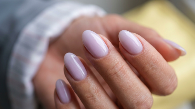 milky lavender nails