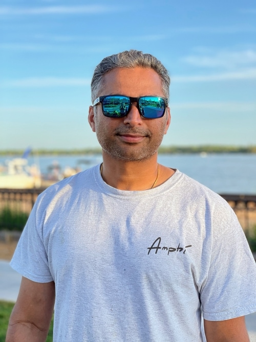 I am the founder and CEO of Evolve Medical Systems. We are a Digital Health Company that specializes in mobile health apps. Some of our apps include SmartBP - a mobile based blood pressure management tool and Glucobyte a diabetes management app. I am an engineer by trade and love to build stuff. I have built various medical devices over 20 years. I live in Minneapolis - The coldest city with the warmest people!