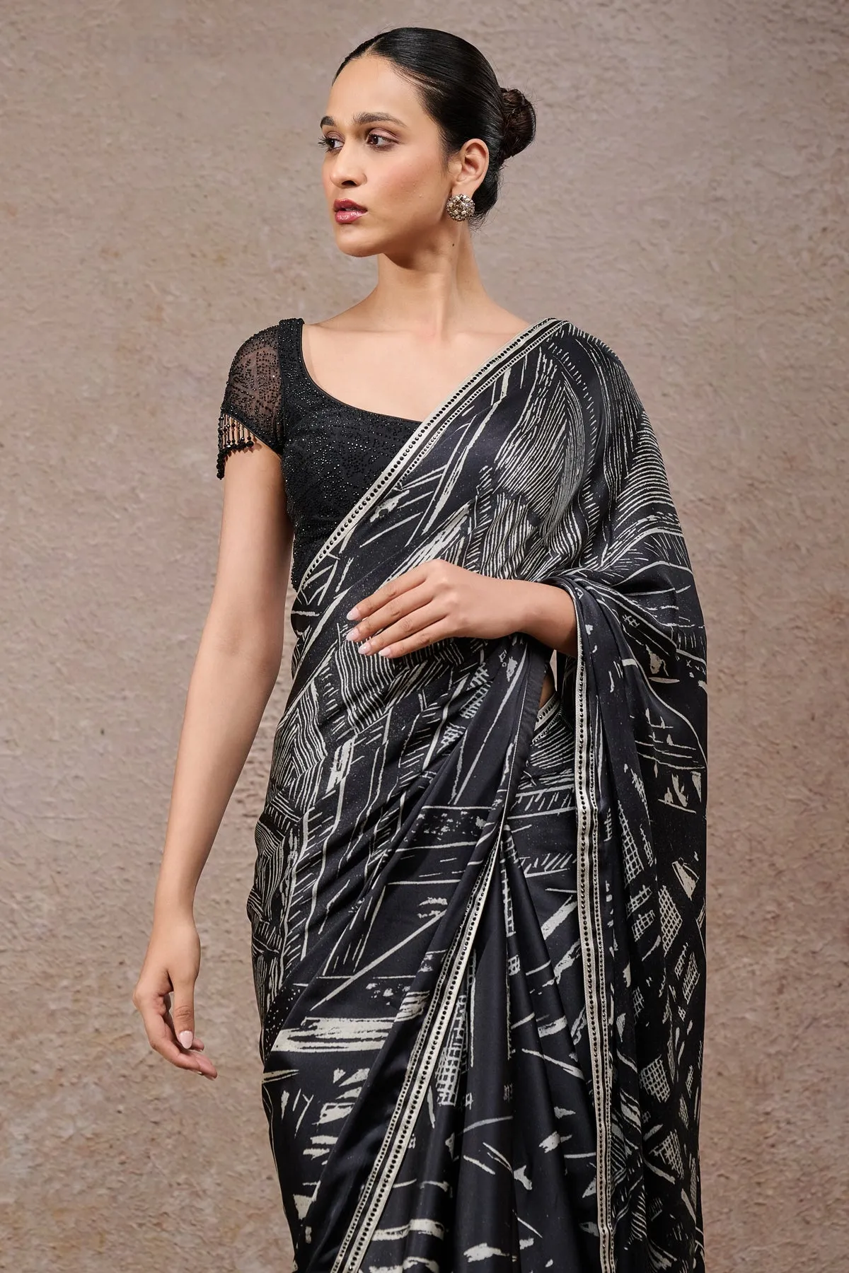 Black Abstract Print Sari