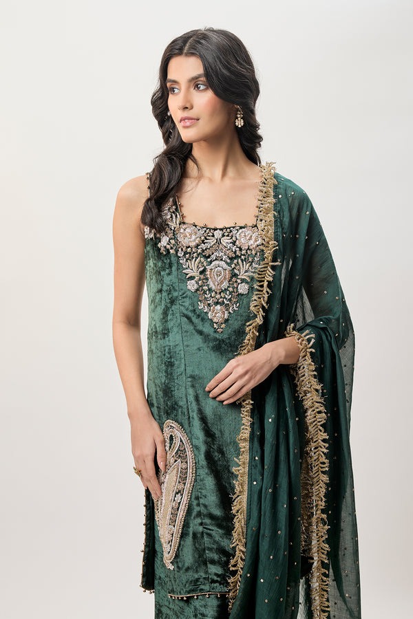 Emerald Velvet Kurta Suit with Antique Gold Zardozi Embroidery