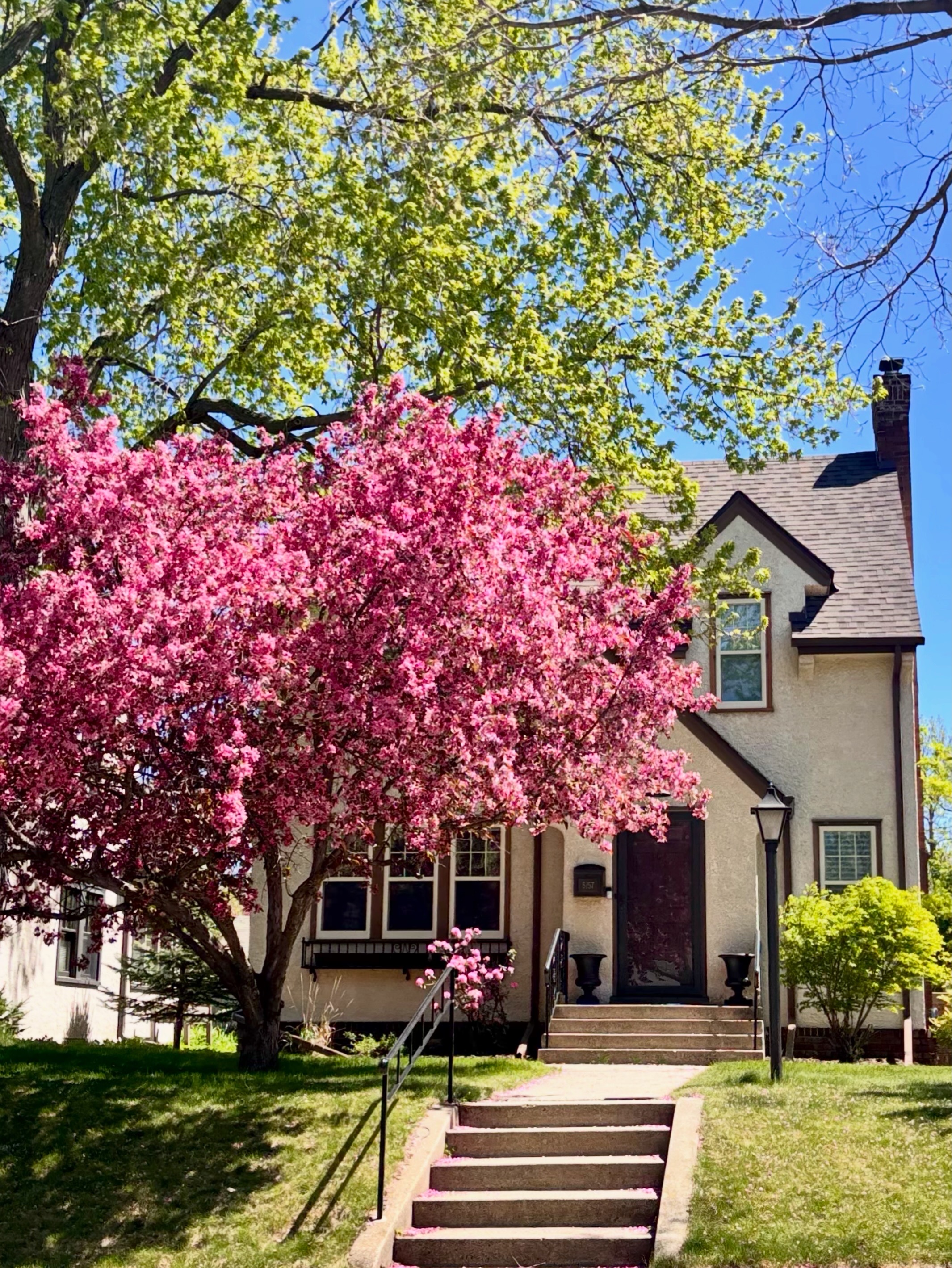 Southwest Minneapolis Neighborhoods: A Local Guide to the Area We Work In Every Day