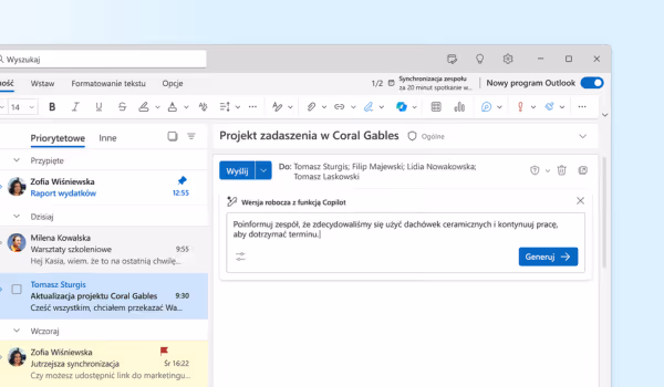 Ekran programu Outlook pokazujący projekt zadania w Coral Gables z polem wiadomości, w którym jest propozycja użycia dachówek ceramicznych i przycisk Generuj.