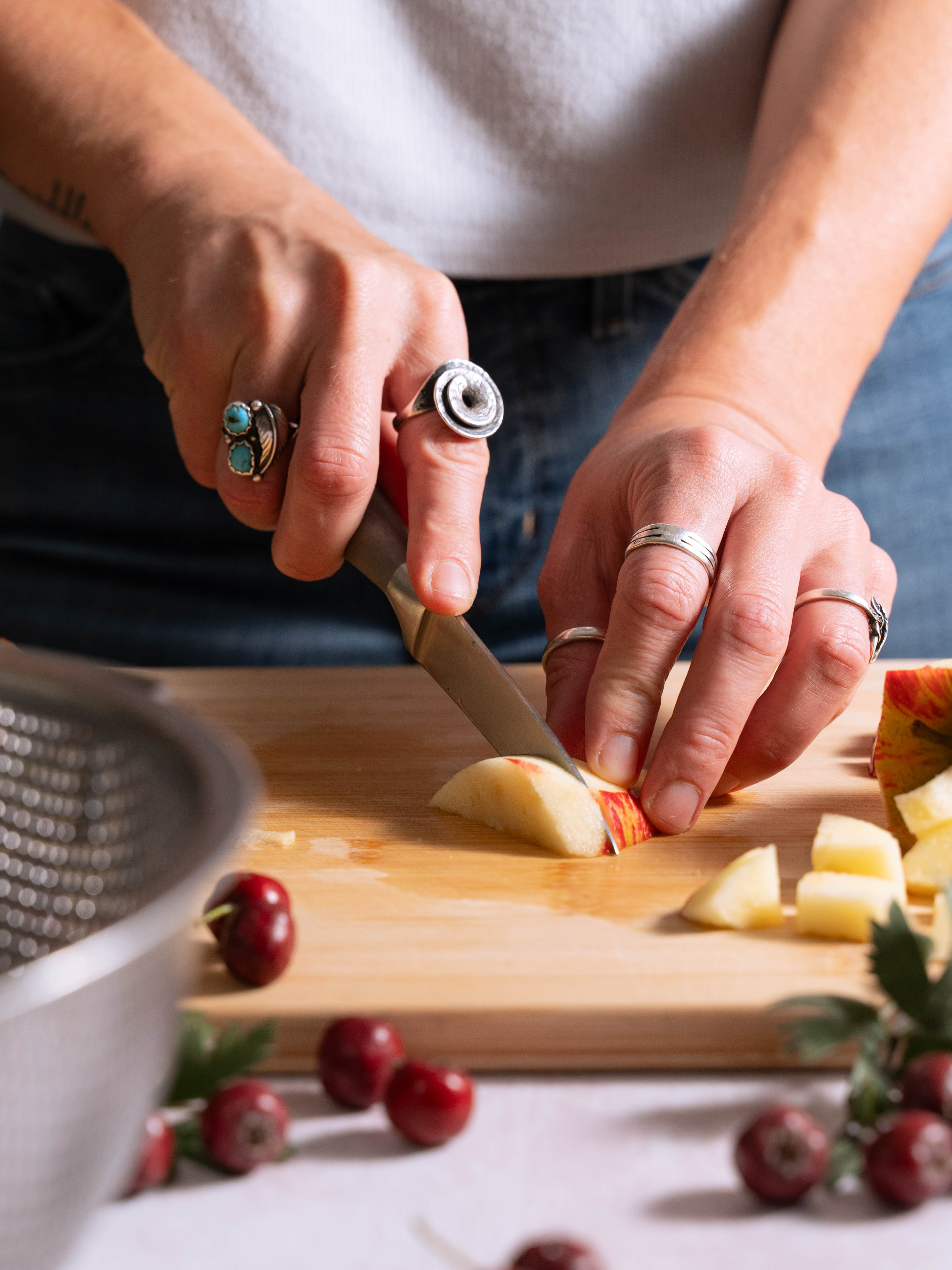 Slicing apples on a cutting board