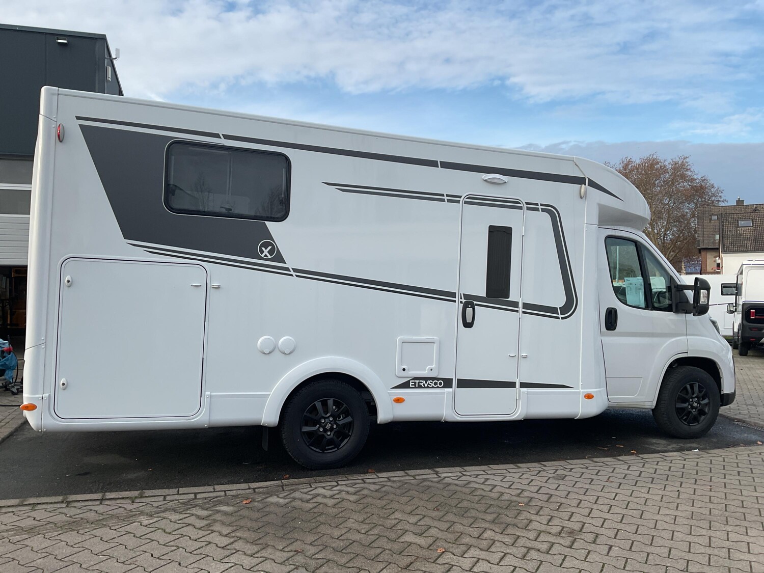 Etrusco T 6900 SB 2025