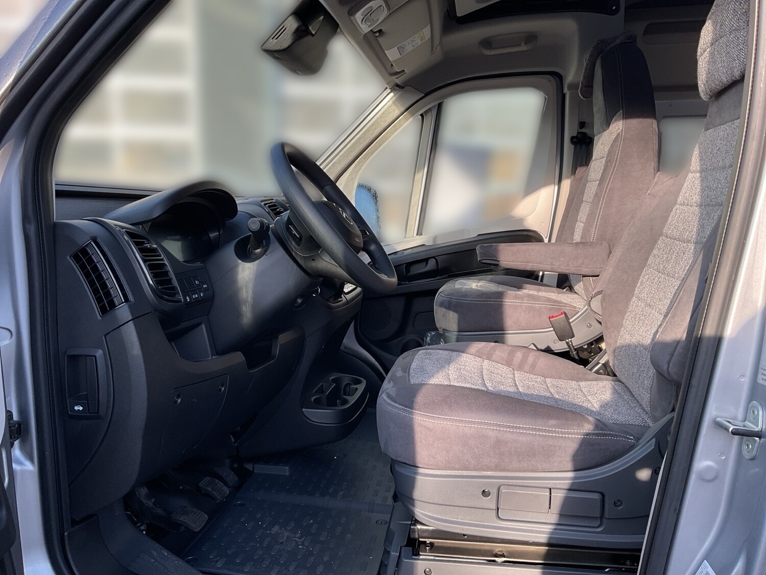 Pössl Summit Shine 600 RS Plus Citroen 140 PS mit Aufstelldach 2025 Detailbild 5
