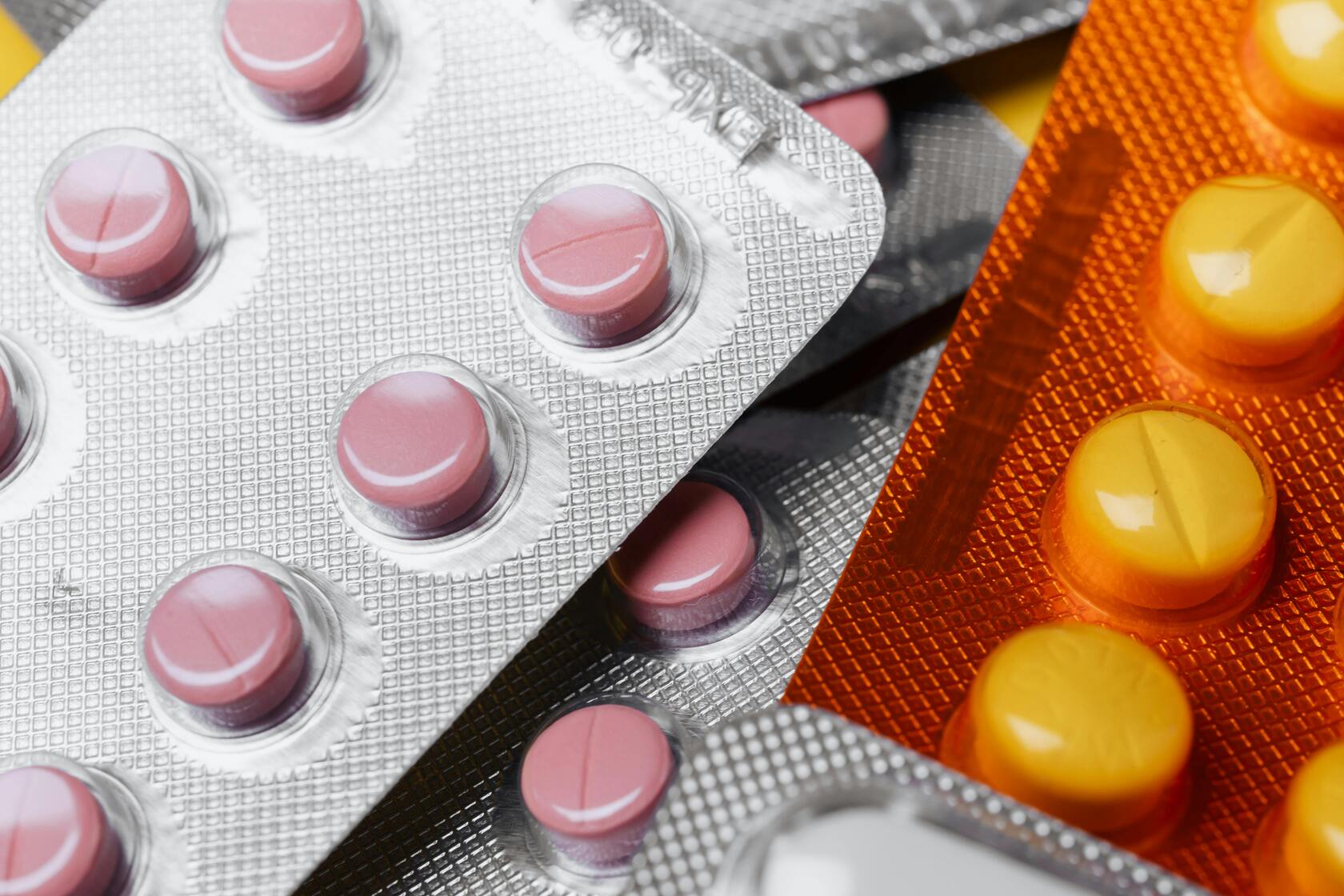 Antipsychotic Drugs: What They Treat, How They’re Classified, and Key Examples