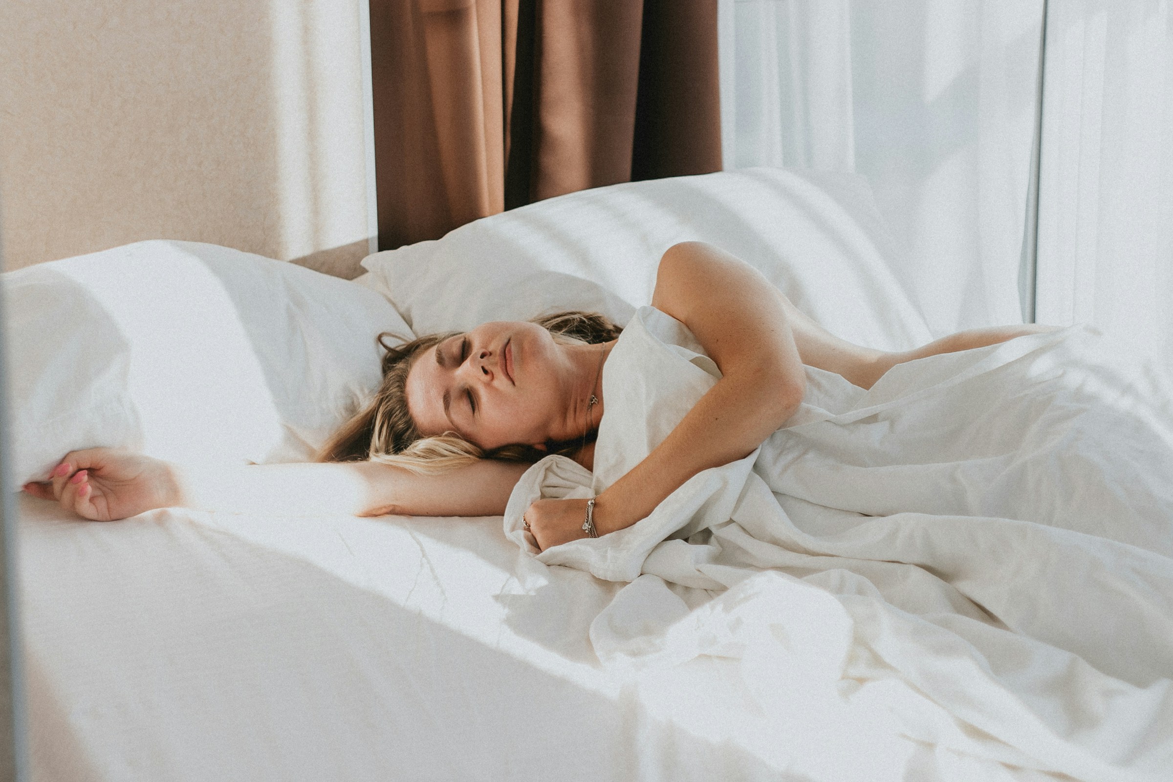 Struggling at work after no sleep? Learn quick strategies to stay alert, manage fatigue, and recover after a sleepless night.