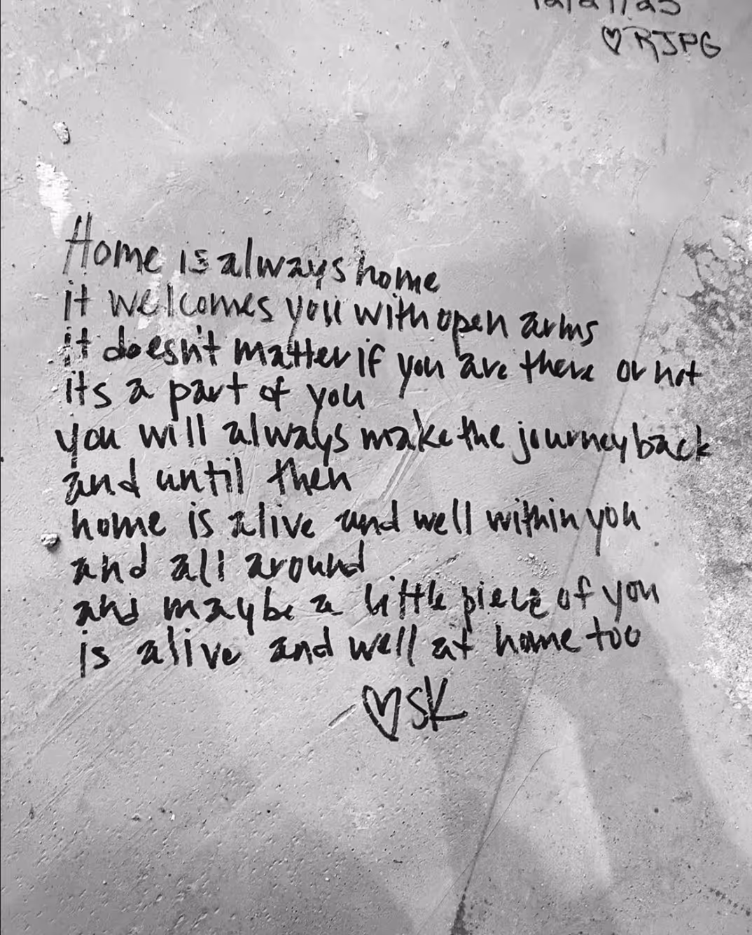 Black and white Picture in the studio