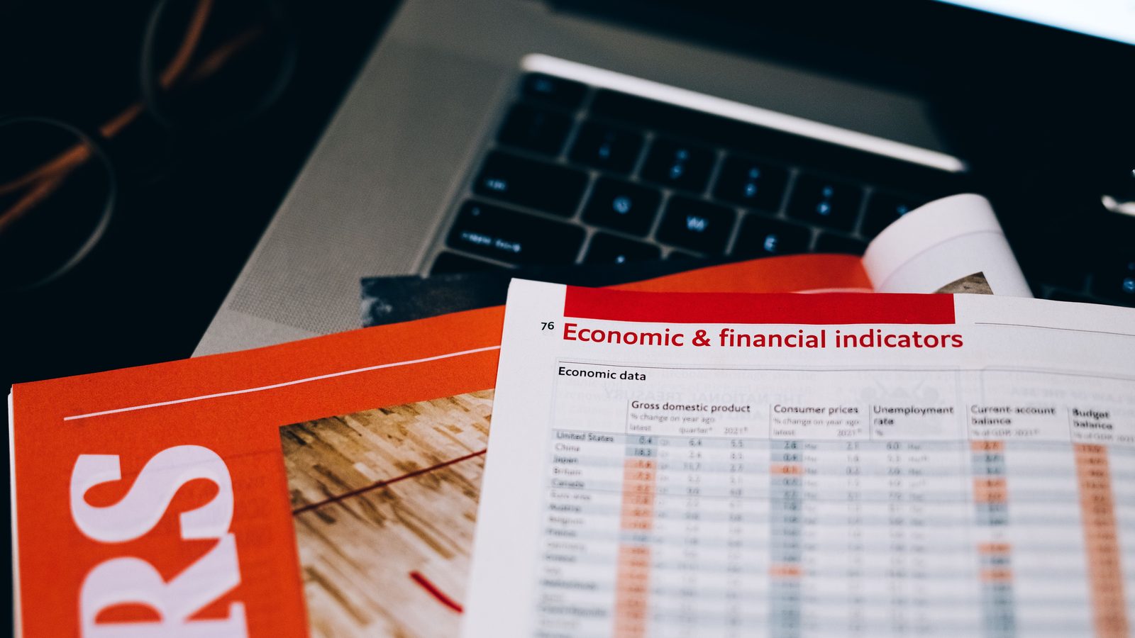 Quantitative Forecasting Methods for Planners