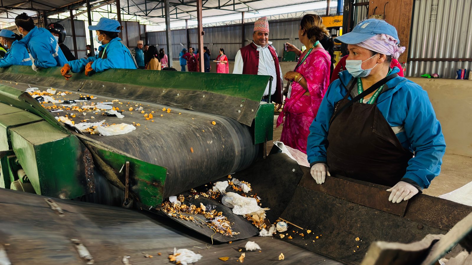 Conveyor belt boxes sorting facility.