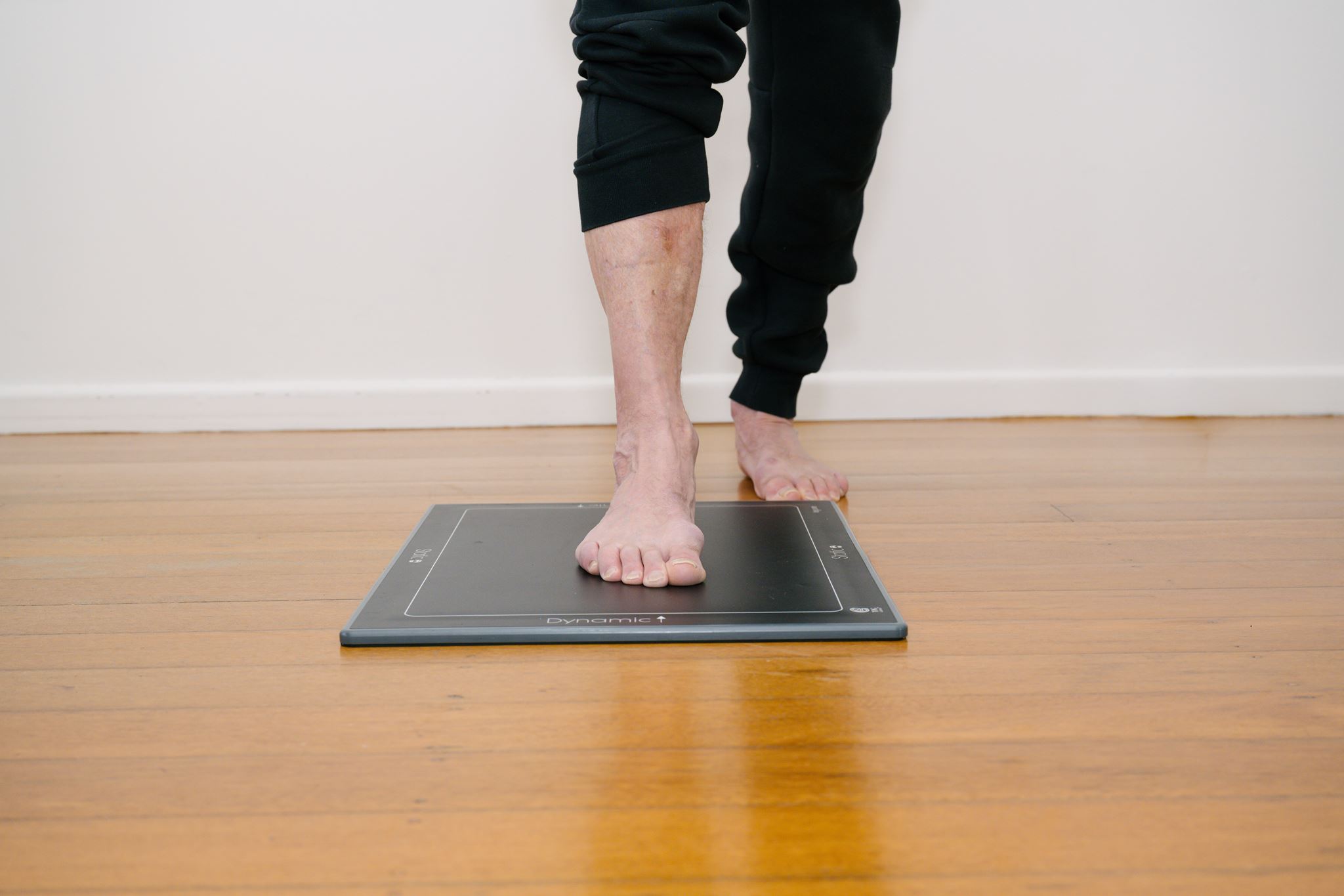 3D foot scanner in use