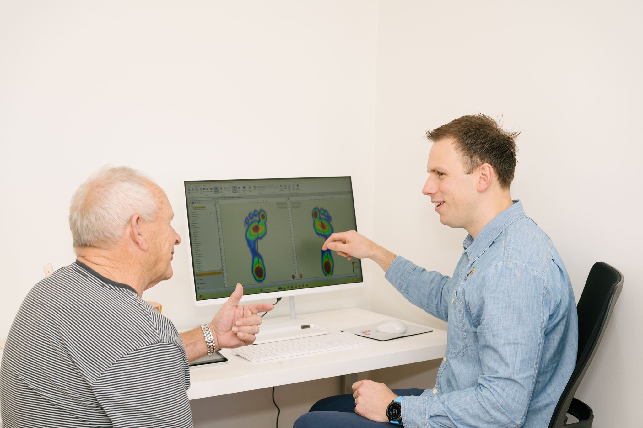 Patient undergoing a GaitScan assessment