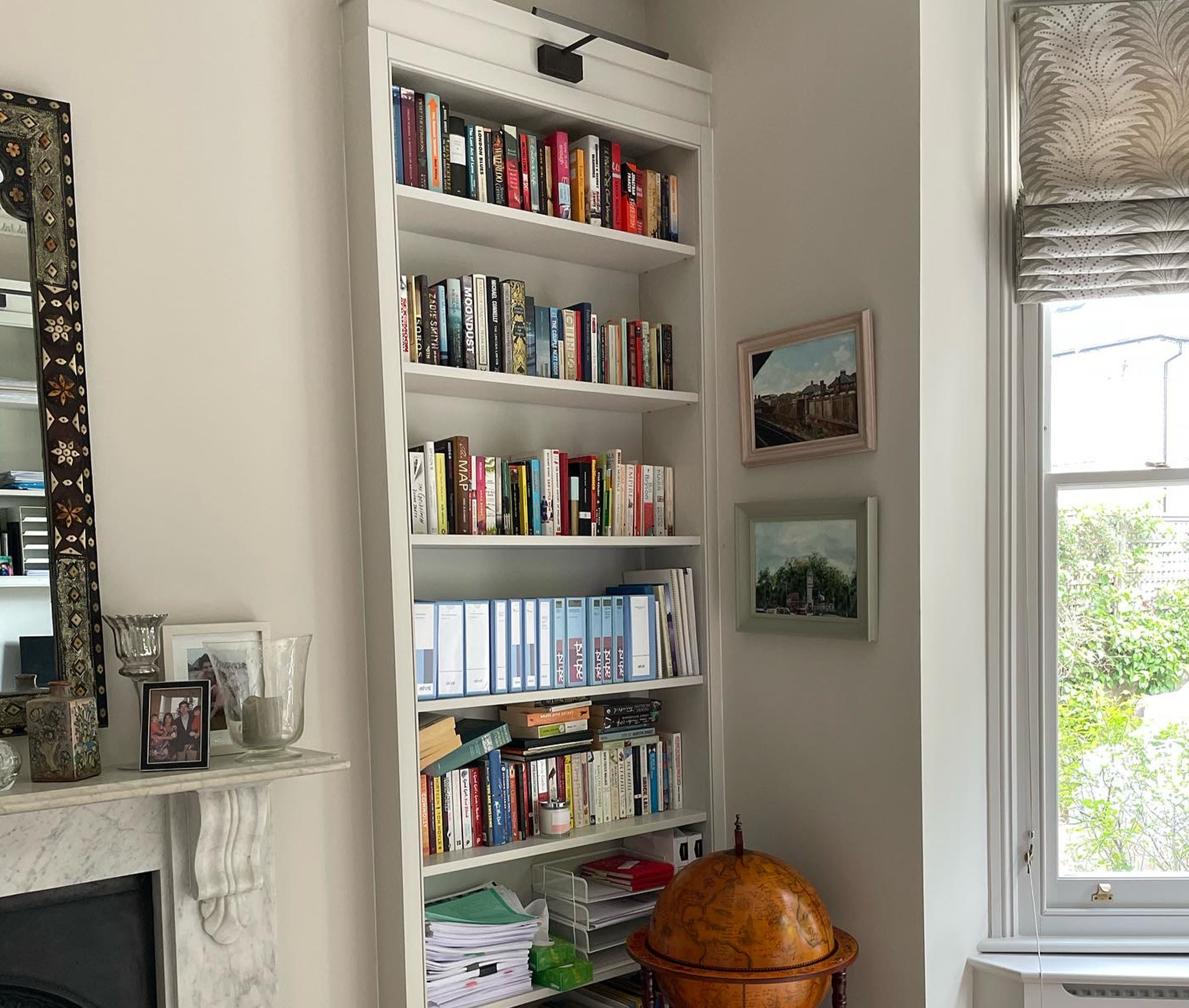 spacedin-discreet-alcove-shelving