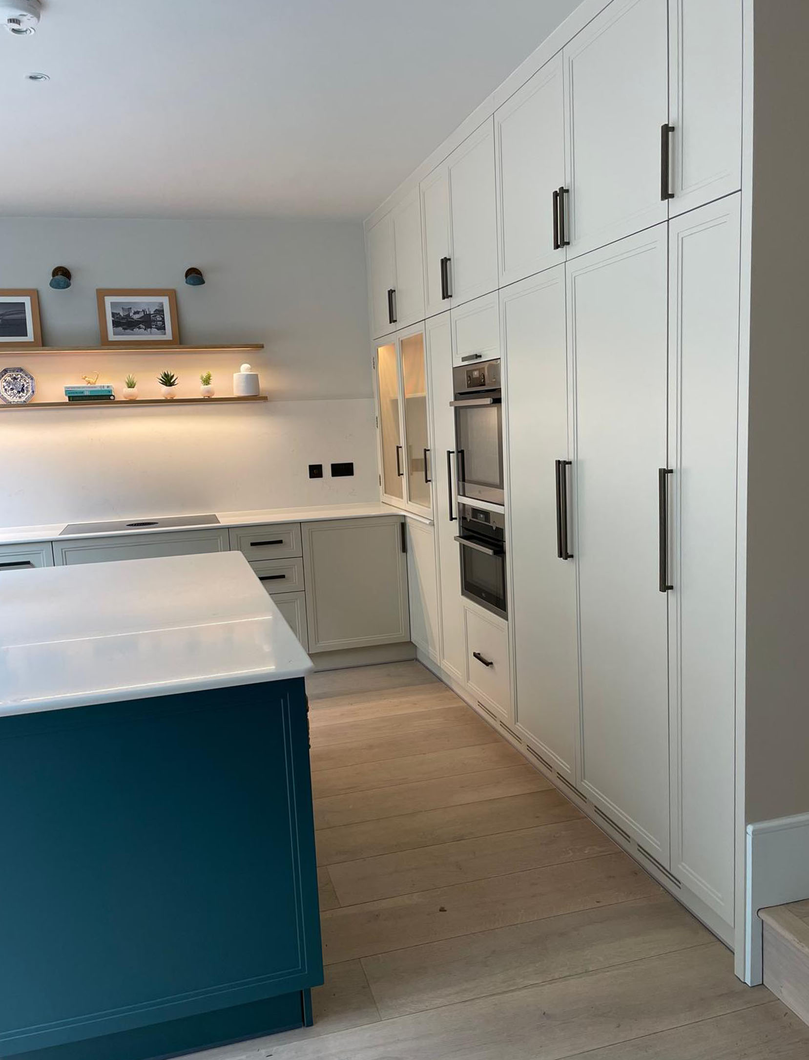 spacedin-modern-shaker-kitchen-wall-dining