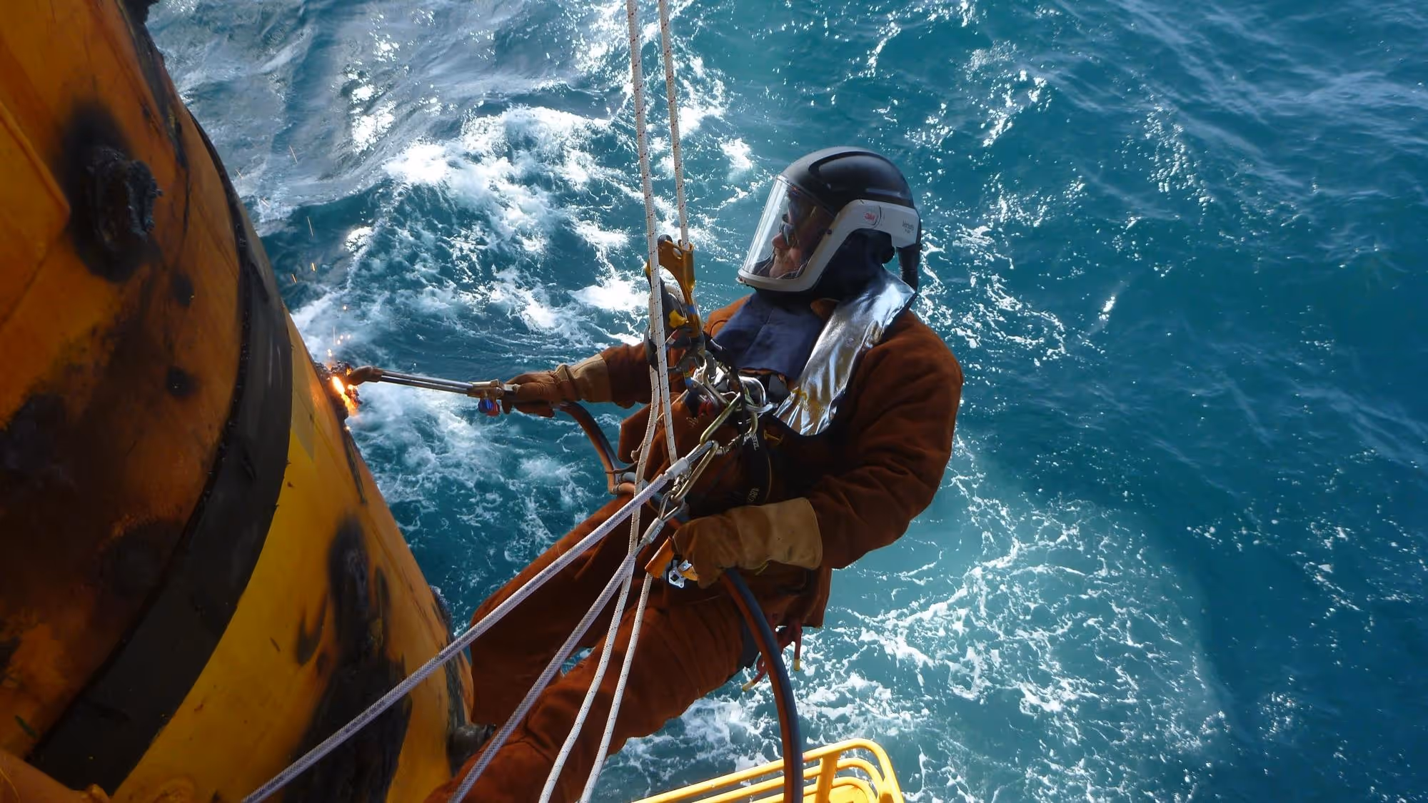 Rope access is an effective technique to get access to work locations offshore. 