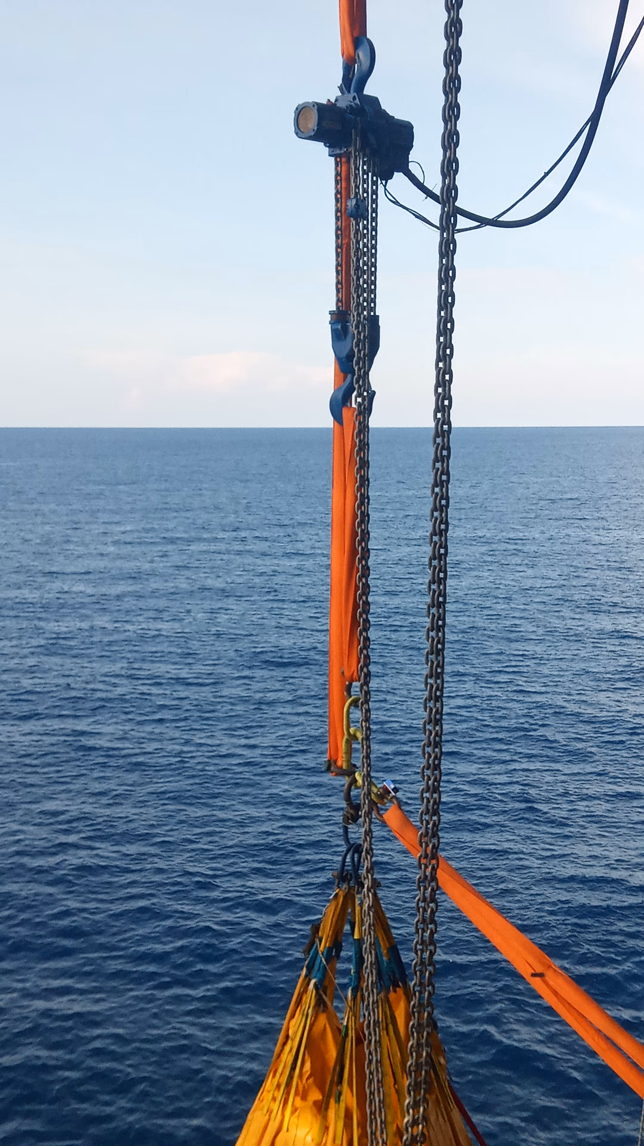 PROFI 60 TI Air Hoist in action, showcasing its versatility and strength for heavy-duty lifting tasks in hazardous and offshore environments, available for rent at Conbit.